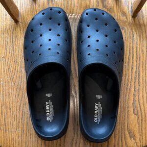 Old Navy Partially Plant-Based Garden Clogs - Black